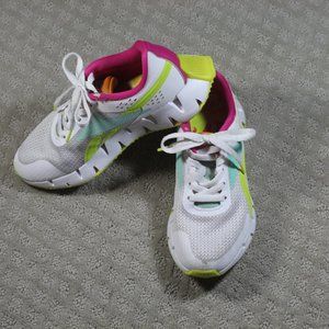 Reebok Women's Zig Dynamica Adventure Sneaker Alive with Color Running Shoes